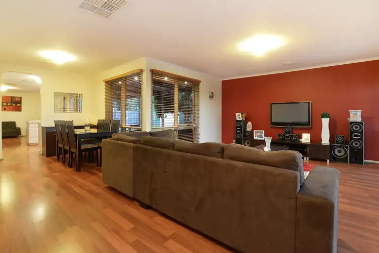 Sixth view of Homely house listing, 5 Swift Court, Keilor Downs VIC 3038