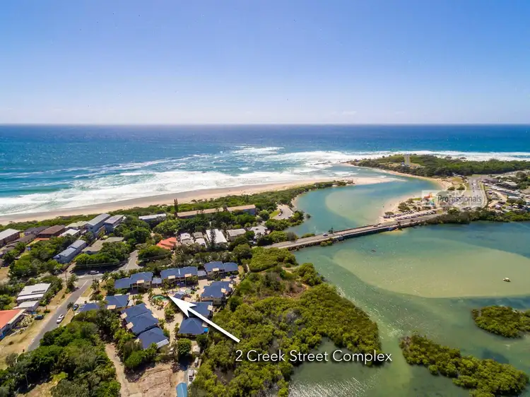 2/2 Creek Street, Hastings Point NSW 2489