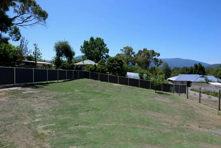 11 Crescent Road, Yarra Junction VIC 3797