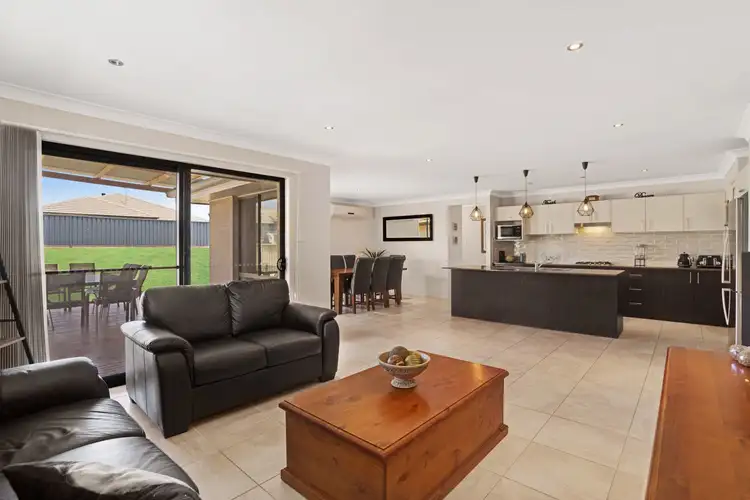 Fifth view of Homely house listing, 21 Vikki Avenue, Rutherford NSW 2320