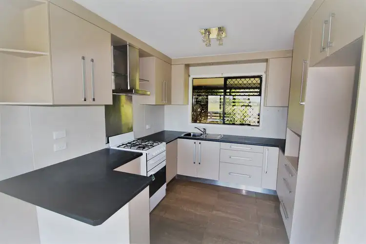 8 Timothy Street, Macleay Island QLD 4184
