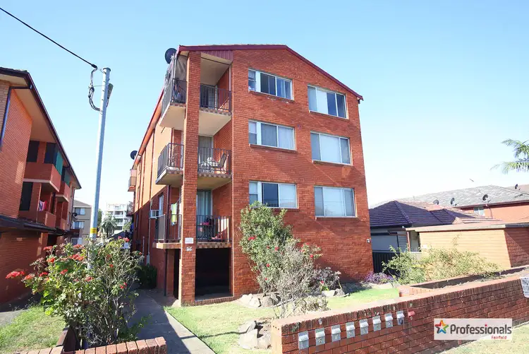 8/56 Wrentmore Street, Fairfield NSW 2165