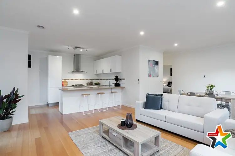 Fifth view of Homely townhouse listing, 2/7 Rowan Street, Croydon VIC 3136