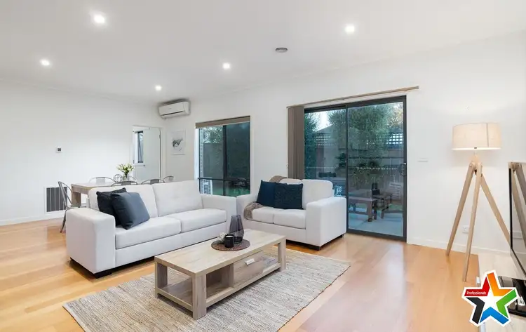 Sixth view of Homely townhouse listing, 2/7 Rowan Street, Croydon VIC 3136