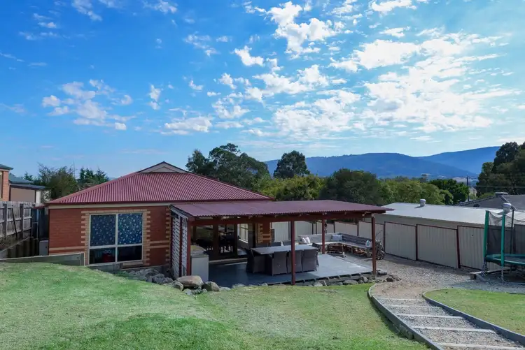 4 Mary Close, Woori Yallock VIC 3139