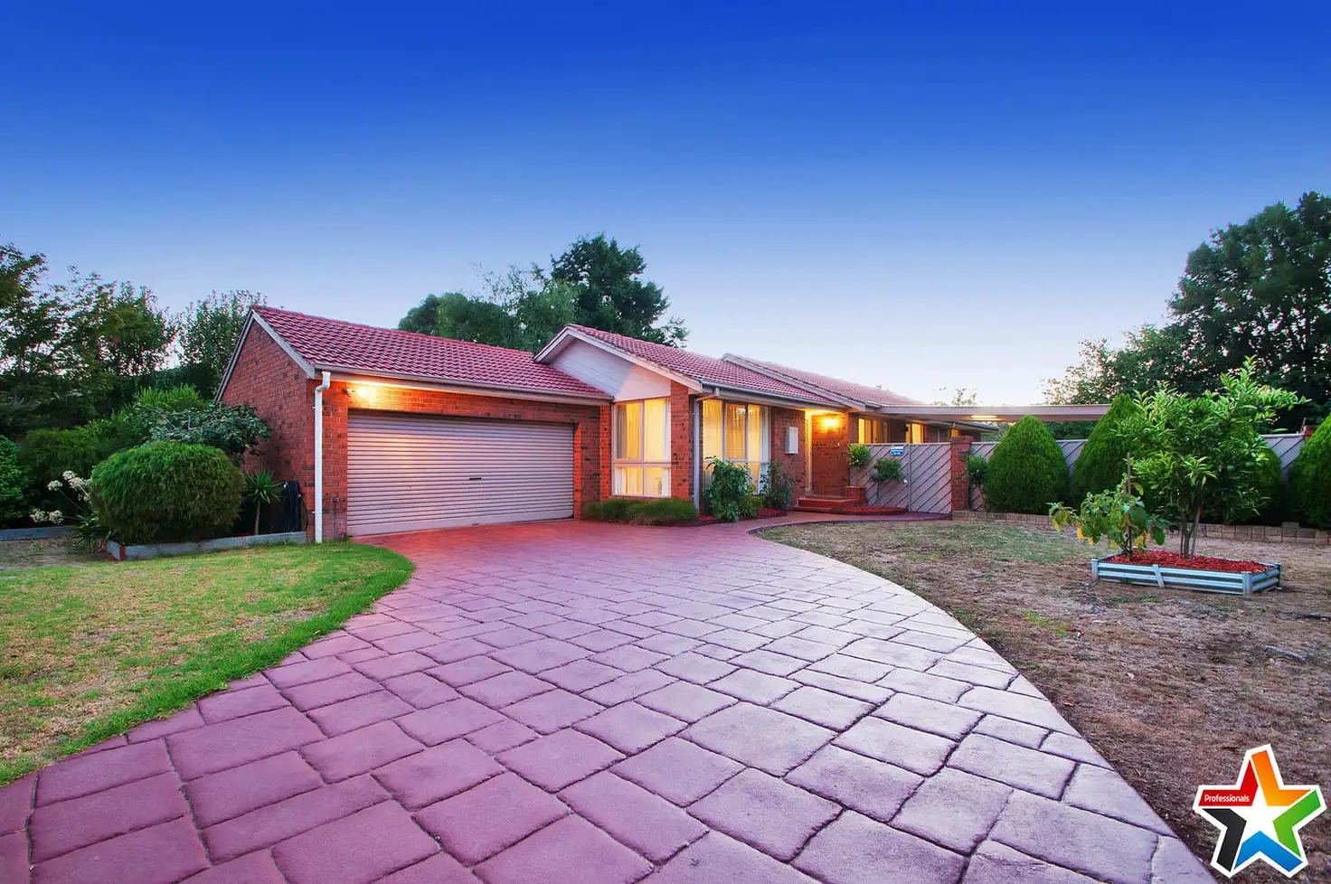 Main view of Homely house listing, 6 Dinsdale Court, Mooroolbark VIC 3138