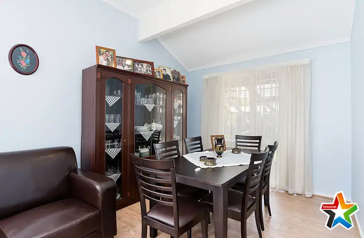 Fifth view of Homely house listing, 6 Dinsdale Court, Mooroolbark VIC 3138