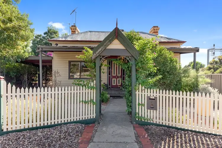 9 Laurel Street, Golden Square VIC 3555