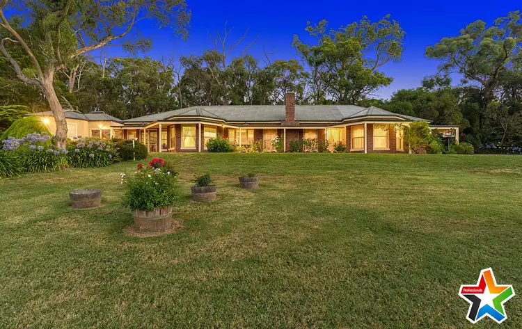 16-18 Leggett Drive, Mount Evelyn VIC 3796