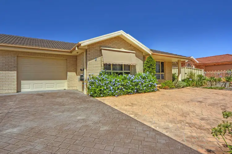 3 Gardenia Crescent, Bomaderry NSW 2541