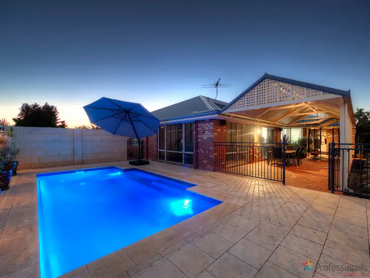 18 Merlin Way, Wattle Grove WA 6107