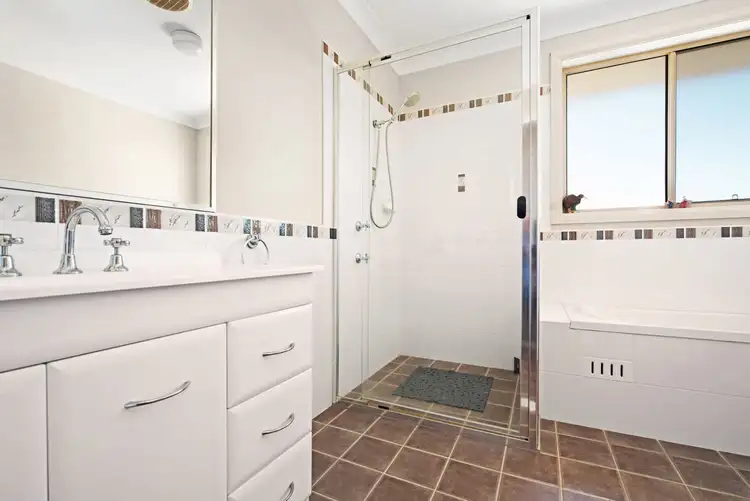 Sixth view of Homely house listing, 11 Hibiscus Crescent, Aberglasslyn NSW 2320