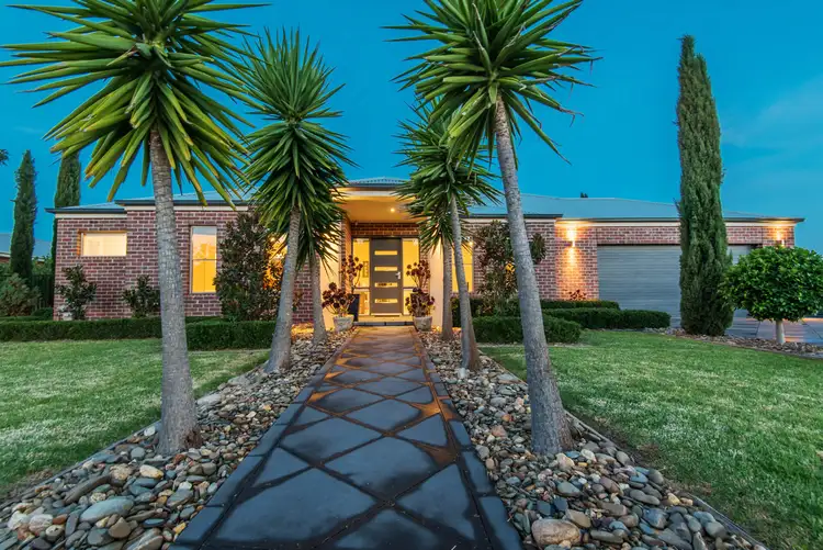 11 Lomandra Drive, Kialla VIC 3631