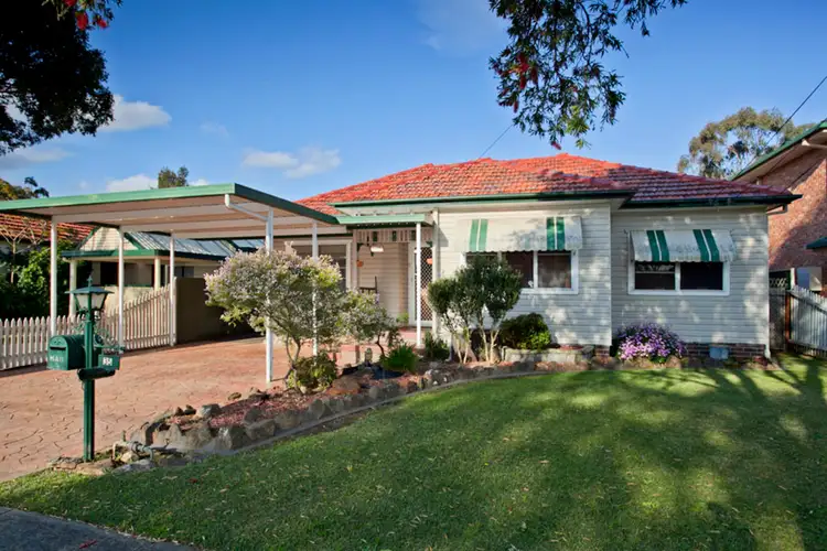 35 Laundess Avenue, Panania NSW 2213