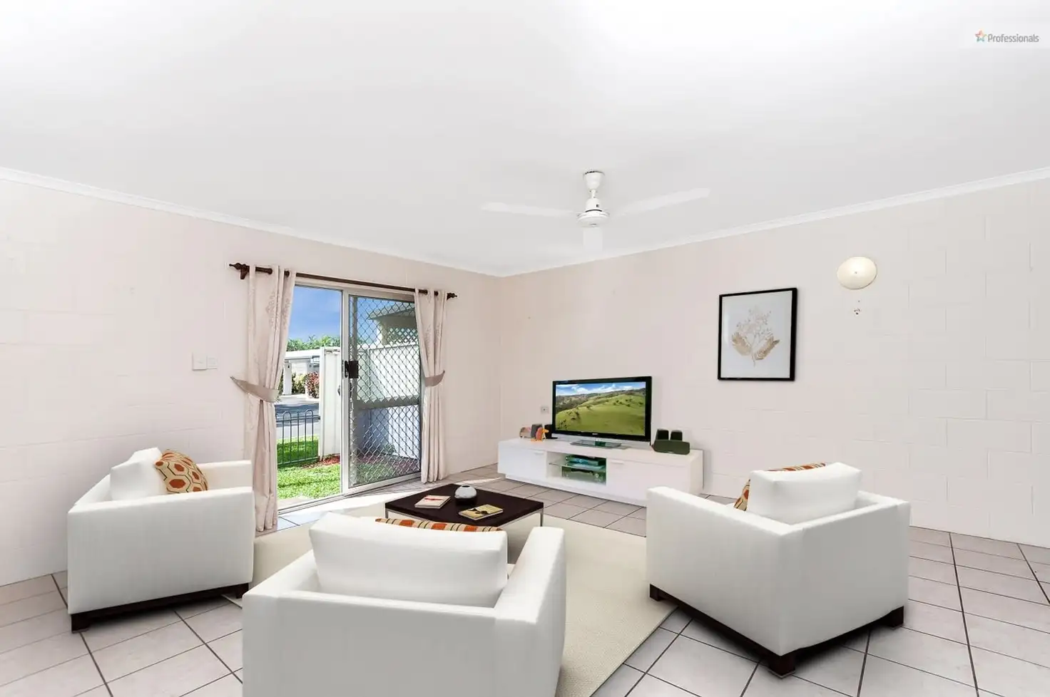 Main view of Homely unit listing, 17/473-479 MCCOOMBE Street, Mooroobool QLD 4870