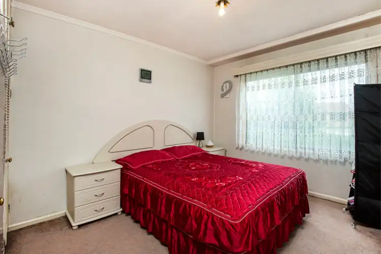 Fifth view of Homely house listing, 5 Leigh Court, Dallas VIC 3047