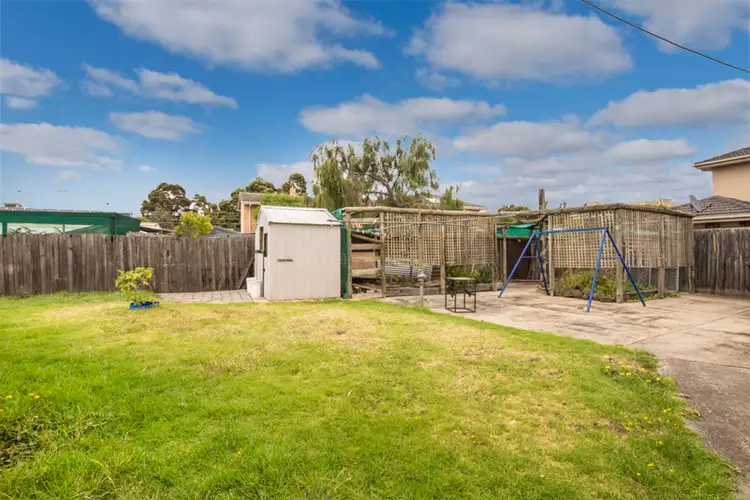 Sixth view of Homely house listing, 5 Leigh Court, Dallas VIC 3047
