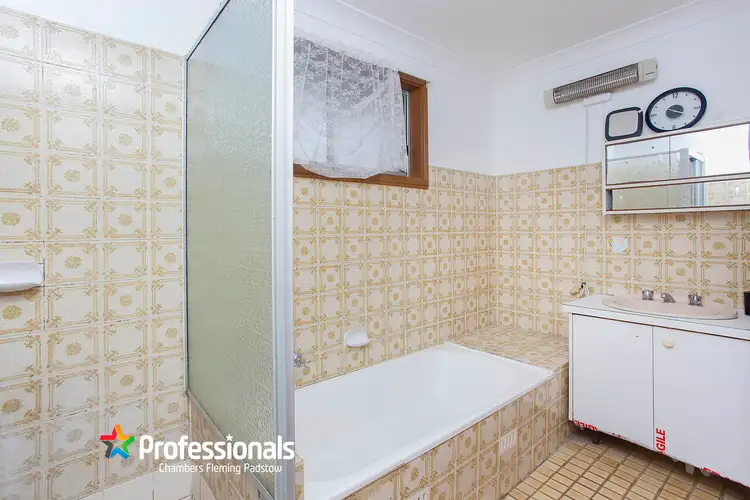 Fifth view of Homely villa listing, 8/108 Oxford Road, Ingleburn NSW 2565