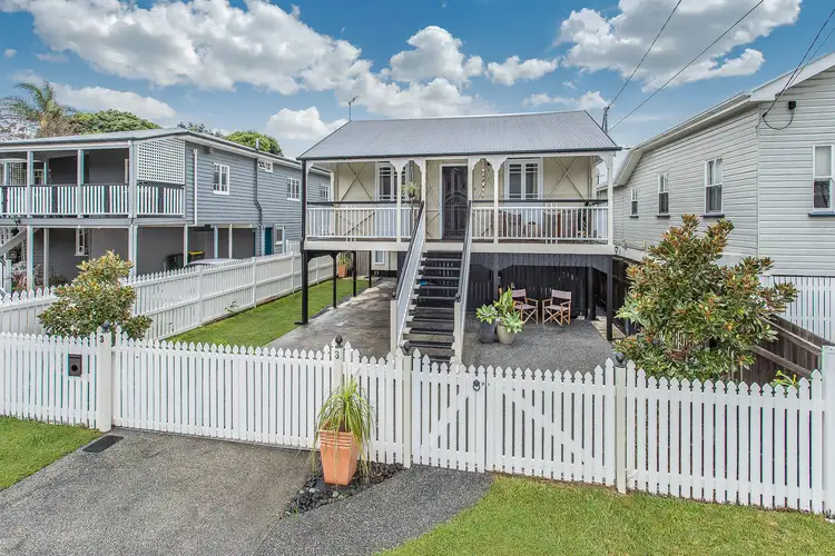 3 Raymond Street, Shorncliffe QLD 4017