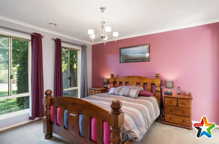 Second view of Homely house listing, 3 Anzac Avenue, Yarra Glen VIC 3775