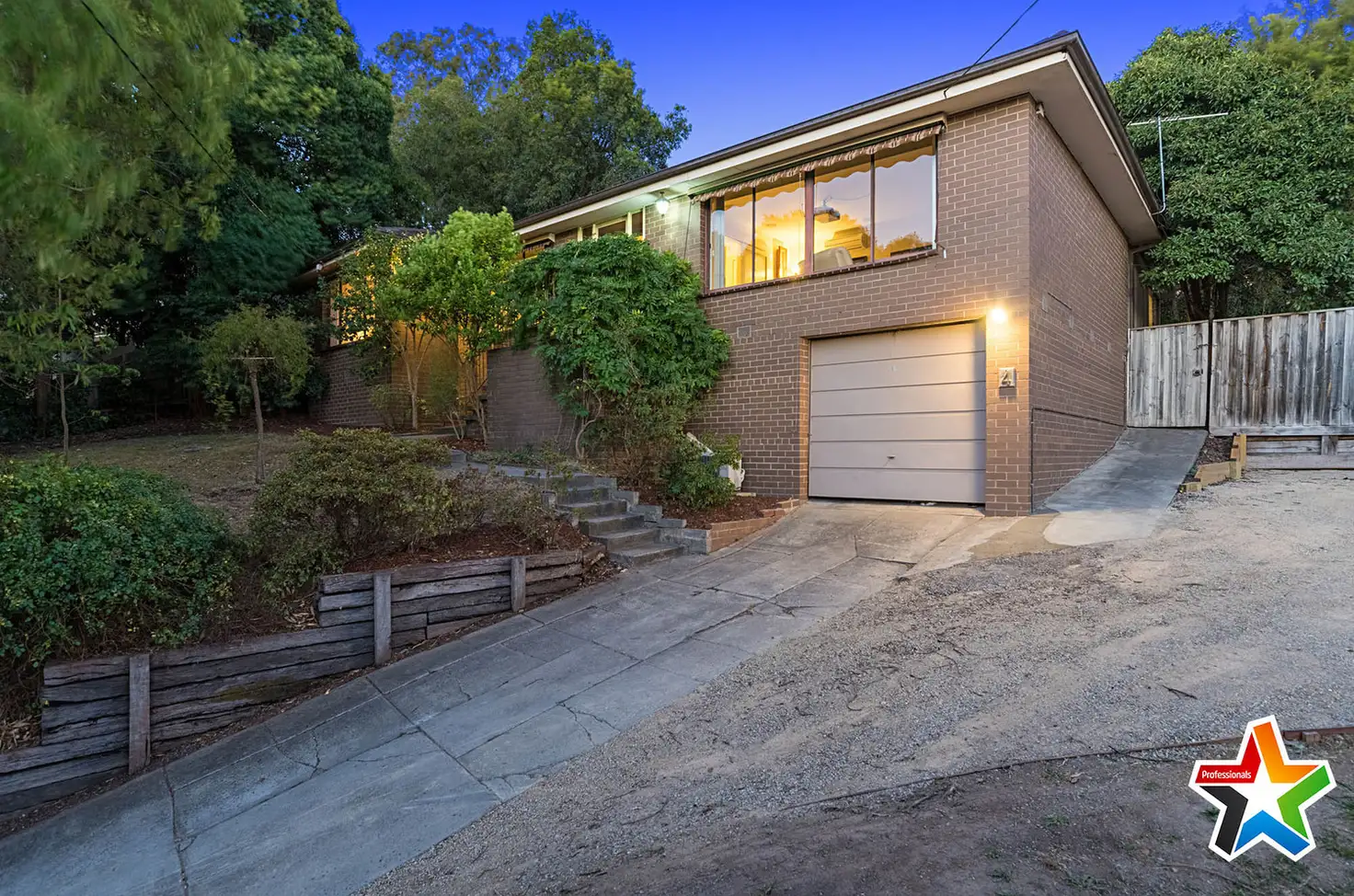 Main view of Homely house listing, 4 Meadowlark Lane, Mooroolbark VIC 3138