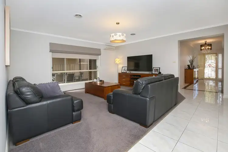 Sixth view of Homely house listing, 8 Buchan Court, Taylors Hill VIC 3037