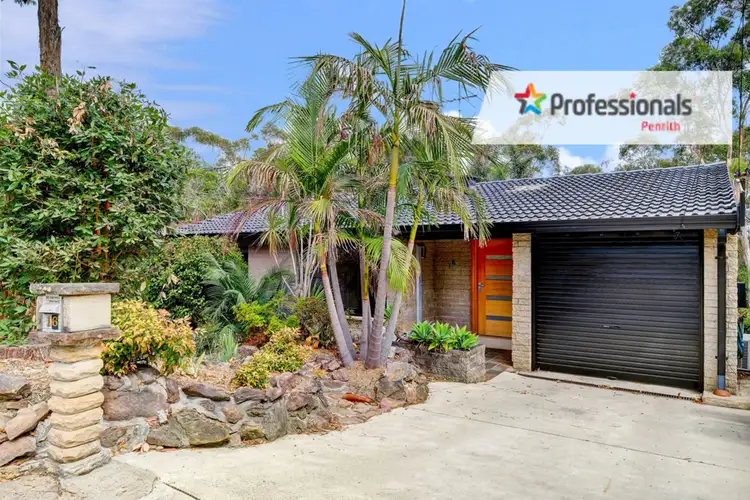 16 Hawkins Parade, Blaxland NSW 2774