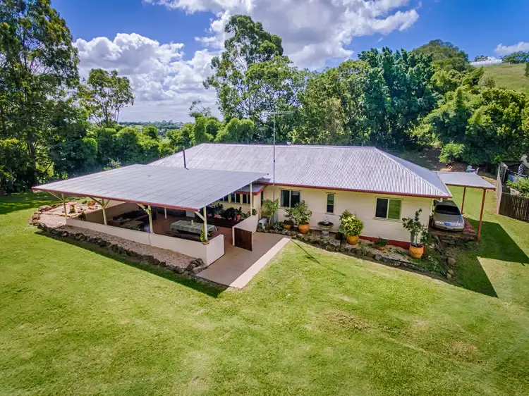 825 McIntosh Creek Road, Mcintosh Creek QLD 4570