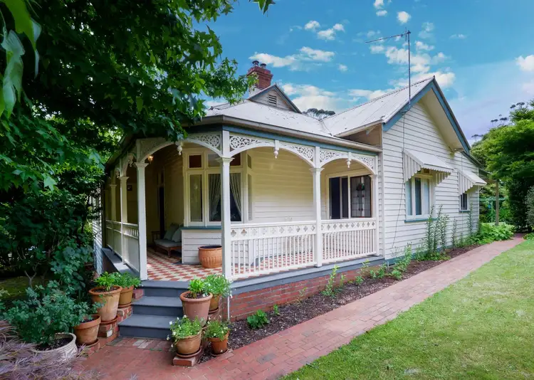 23 Park Road, Warburton VIC 3799