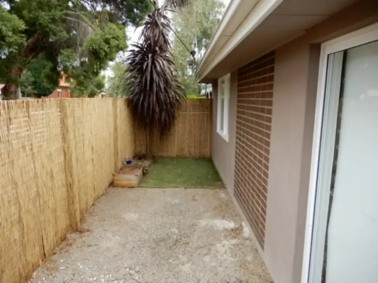 1/31 Garnet Street, Brunswick VIC 3056