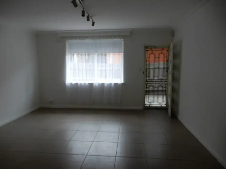 Fifth view of Homely villa listing, 1/31 Garnet Street, Brunswick VIC 3056