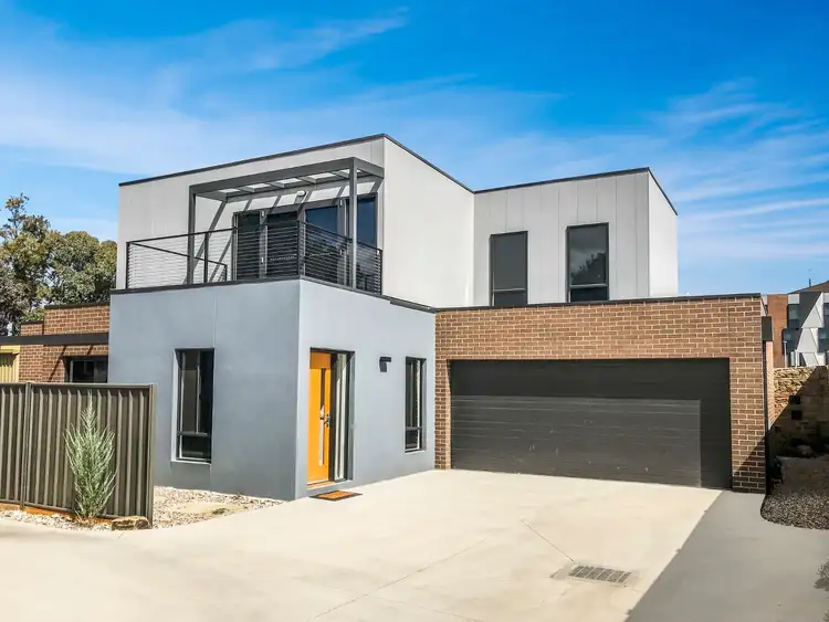 2/57A Honeysuckle Street, Bendigo VIC 3550