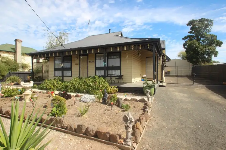 15 Raglan Street, Maryborough VIC 3465