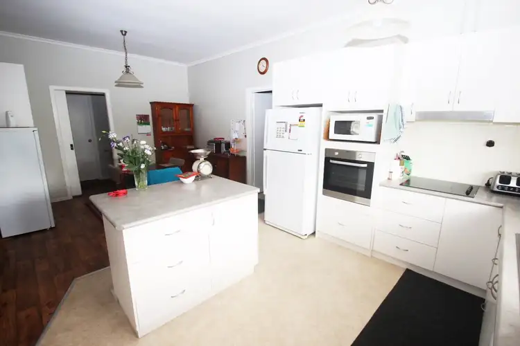 Seventh view of Homely house listing, 15 Raglan Street, Maryborough VIC 3465