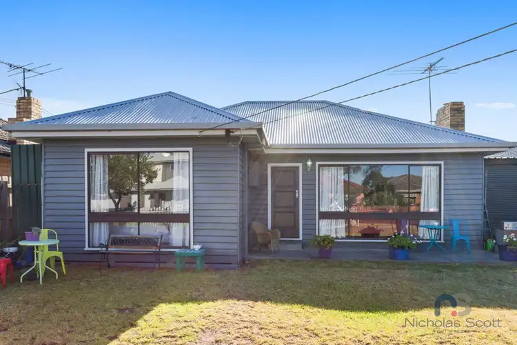 17 Sixth Avenue, Altona North VIC 3025