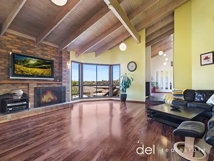 Second view of Homely house listing, 2 Freeman Court, Endeavour Hills VIC 3802