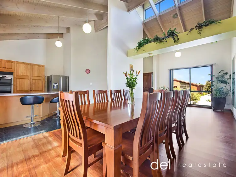 Third view of Homely house listing, 2 Freeman Court, Endeavour Hills VIC 3802