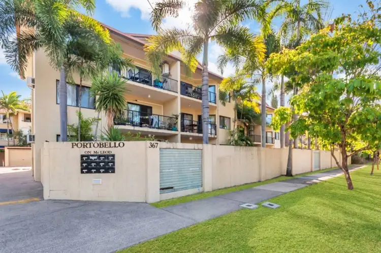 7/367 Mcleod Street, Cairns North QLD 4870