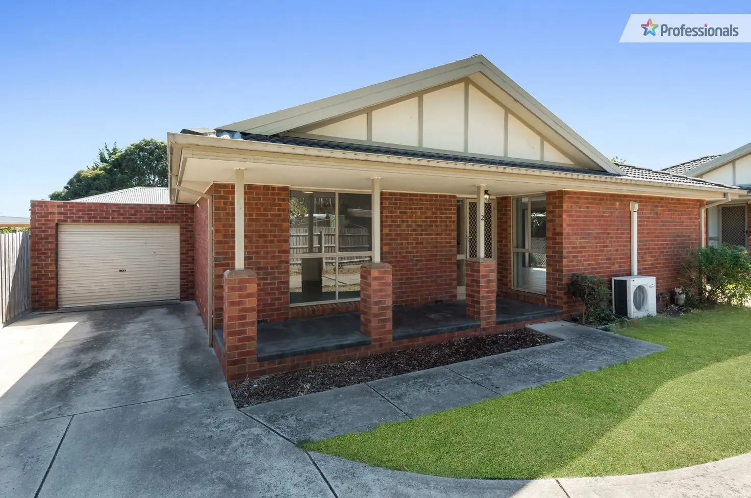 Main view of Homely unit listing, 2/18 Gibbs Road, Ferntree Gully VIC 3156