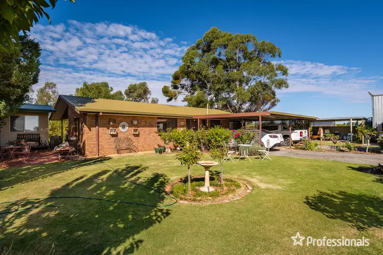 Second view of Homely rural property listing, 514 Pawson Avenue, Irymple VIC 3498