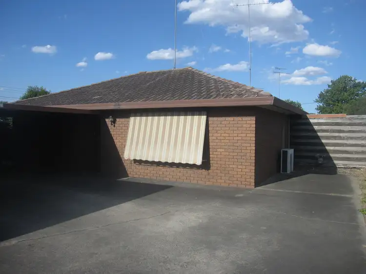 2/28 Bridle Road, Morwell VIC 3840