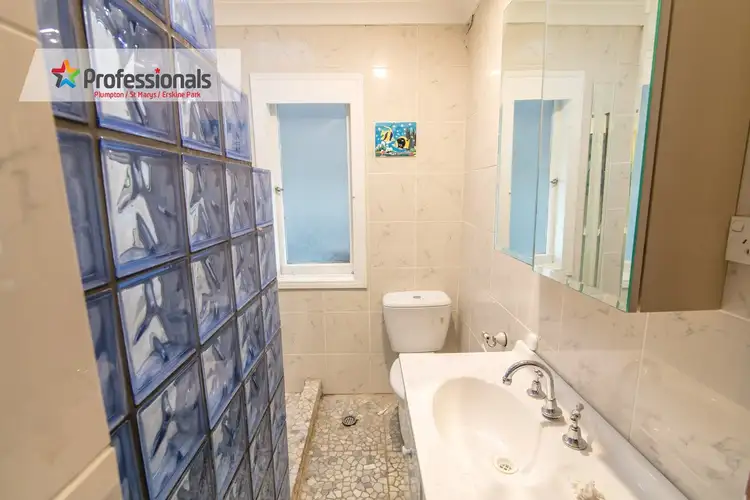 Fifth view of Homely house listing, 4 Copeland Road, Lethbridge Park NSW 2770