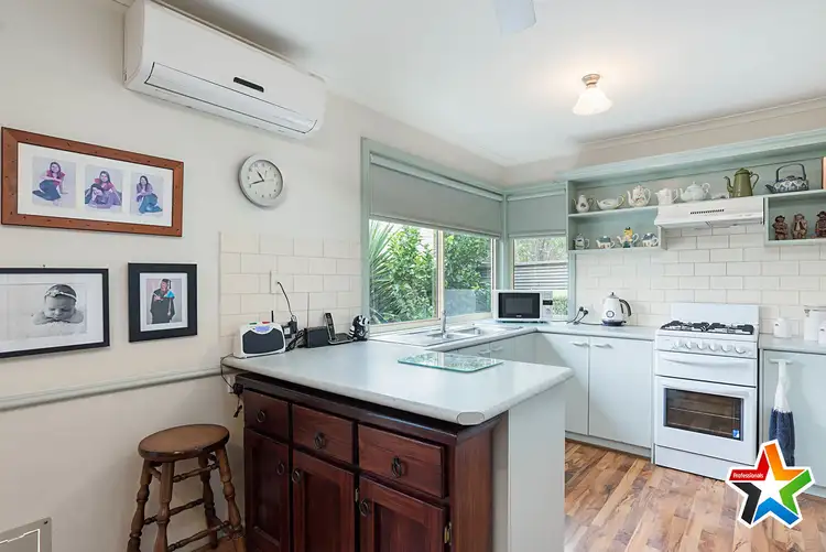 Fourth view of Homely house listing, 2 Kincumber Drive, Croydon VIC 3136