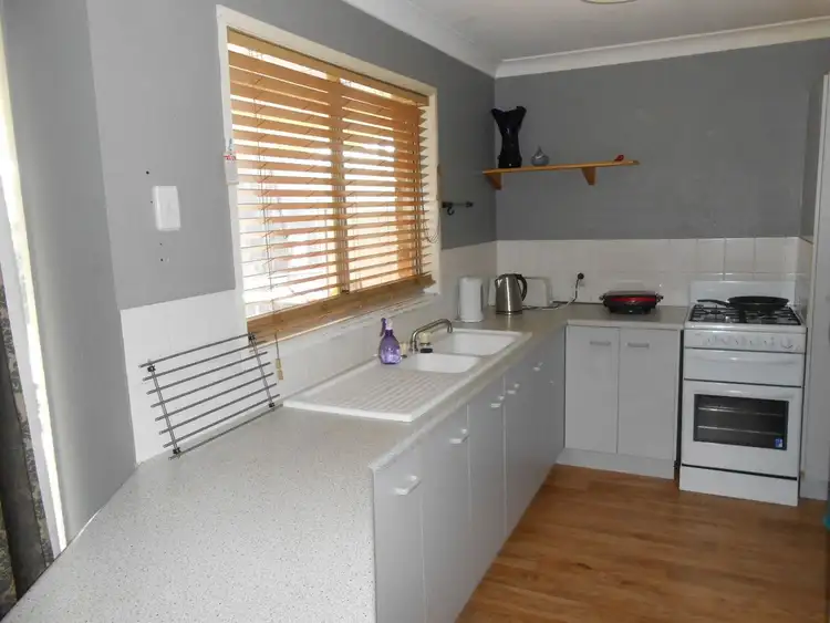 Fifth view of Homely house listing, 5 Wilkins Crt, Boronia Heights QLD 4124