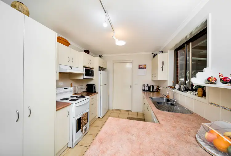 Fifth view of Homely house listing, 32 Natan Court, Ocean Shores NSW 2483