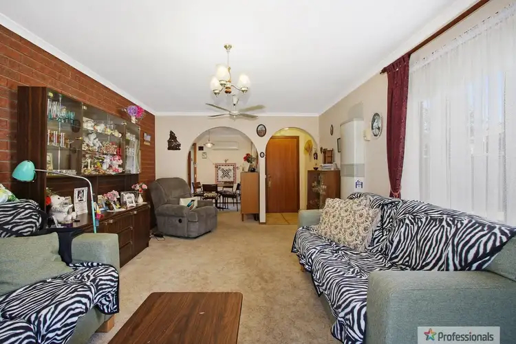 Fifth view of Homely house listing, 2/4 Holt Place, Wodonga VIC 3690