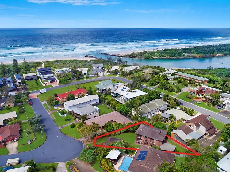 Second view of Homely house listing, 6 Seabrae Court, Pottsville NSW 2489