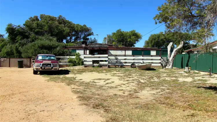 17 Sandland Street, Jurien Bay WA 6516