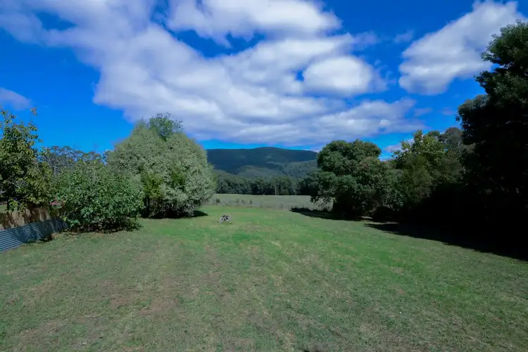 14 Rupert Road, East Warburton VIC 3799