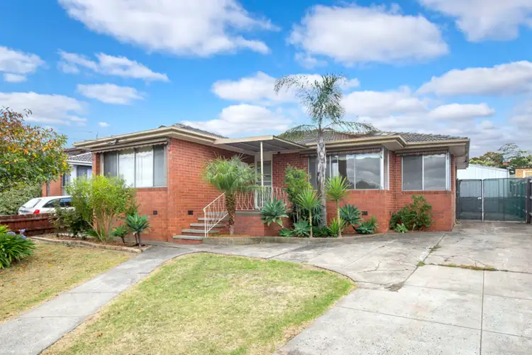 8 Corinella Crescent, Dallas VIC 3047